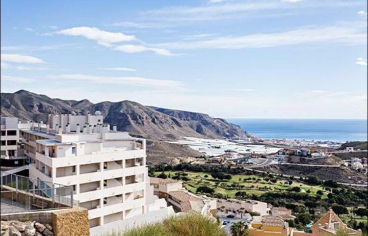 Apartamentos Deluxe Roquetas De Mar Con Golf Y Piscina Climatizada, Parking Privado Vicar Bagian luar foto